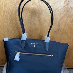 NWT Michael Kors Nylon Kelsey Medium Top Zip Tote Admiral
